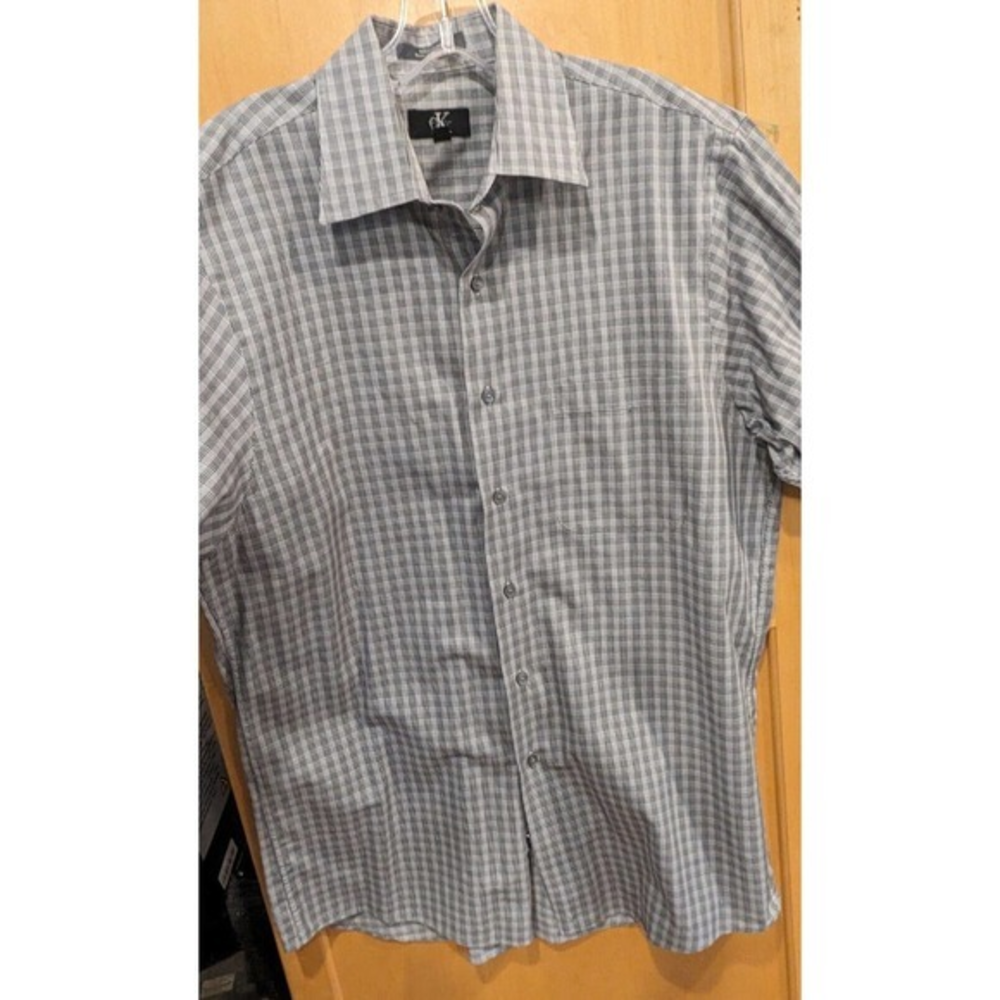 Calvin Klein Mens Medium Button Down Shirt Long Sleeve Dress 15.5-32/33